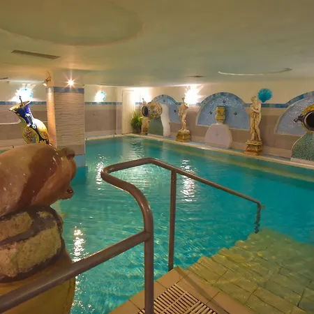 Junior Hotel Forio-3